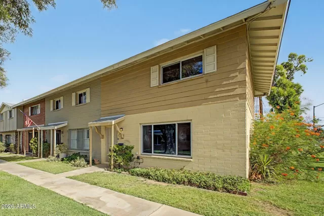 MLS: 7047267 Condo For Sale