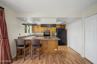 Photo #4: 7047267 Listing 