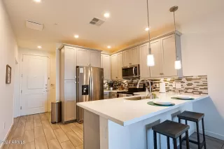 Photo #6: 7047720 Listing 