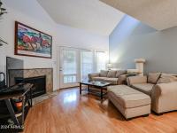 More Details about MLS # 6700359 : 30 E BROWN ROAD#2021