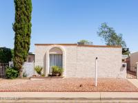 More Details about MLS # 6707374 : 430 W MANHATTON DRIVE
