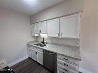 More Details about MLS # 6859592 : 555 N MAY#29