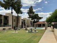 More Details about MLS # 6863934 : 1927 E HAMPTON AVENUE#260