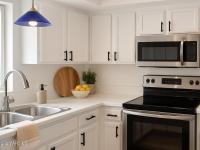 More Details about MLS # 6872615 : 461 W HOLMES AVENUE#271
